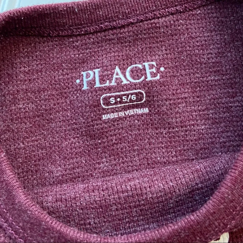 •The Children’s Place• graphic waffle knit